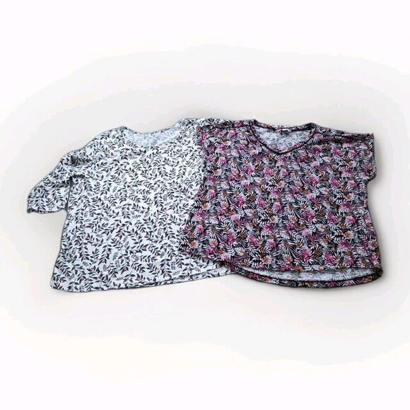 Top Women 2X Lot of 2 AE In Every Story Northern Reflections Floral Soft Cottage - Picture 1 of 16